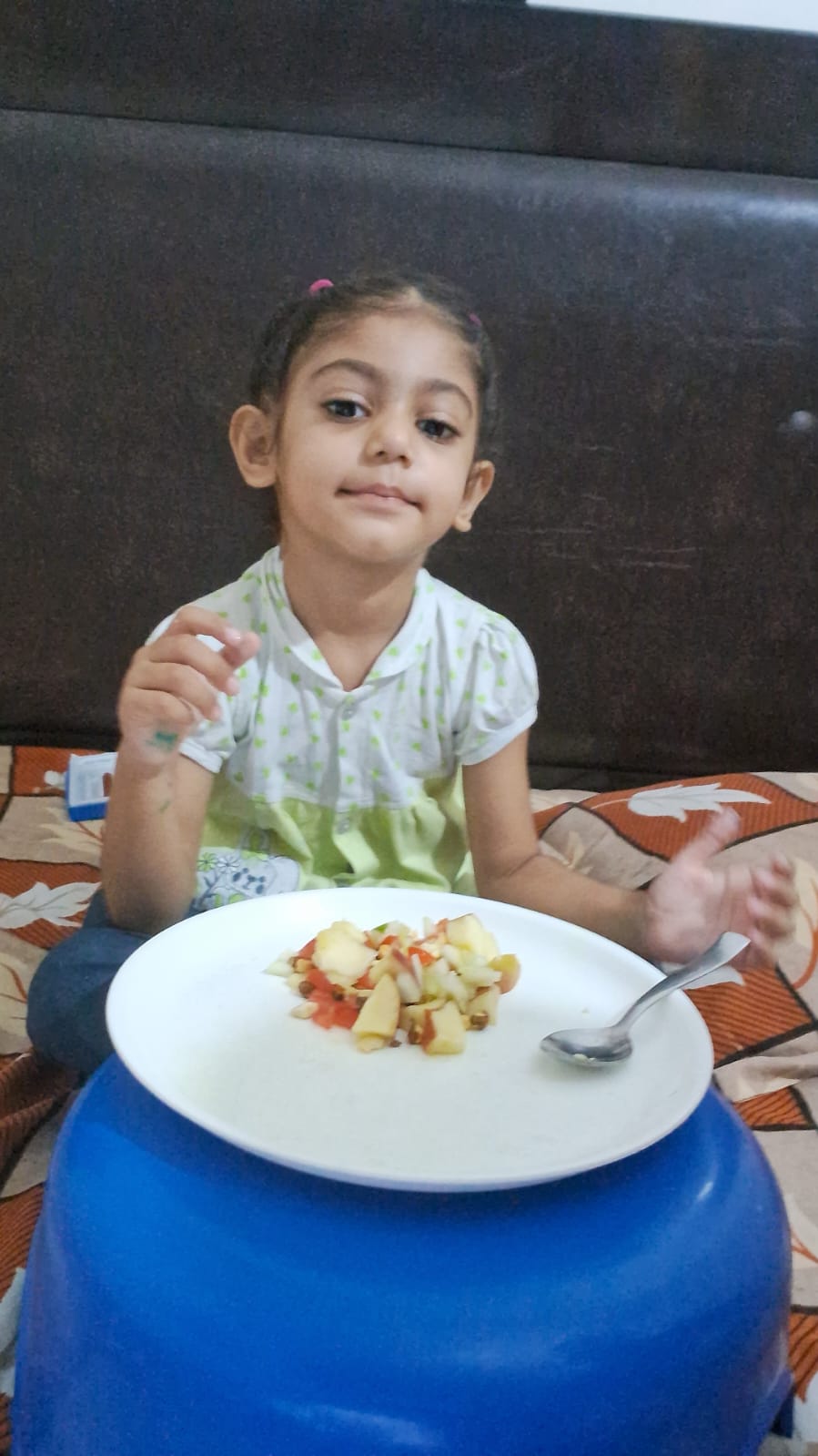 Kindergarten kid online class activity