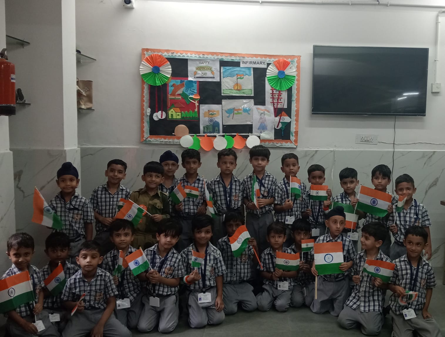 Tiny Tots Tricolour Activity